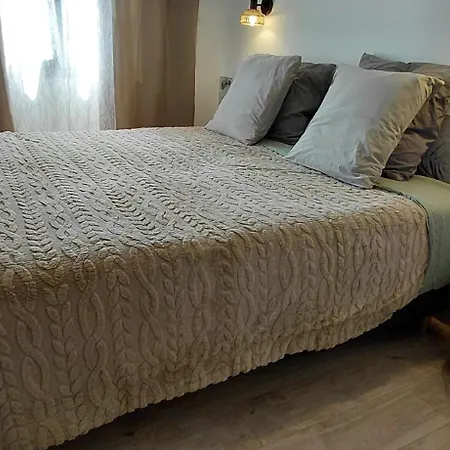 Maella En Normandie- Confort - Bed and Breakfast *