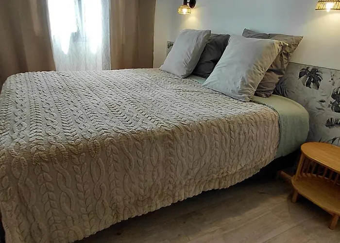 Maella En Normandie- Confort - Alojamento de Acomodação e Pequeno-almoço *